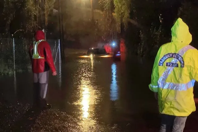 Κακοκαιρία Adel: Σαρώνει για τρίτη ημέρα, πλημμύρες και κατολισθήσεις σε Κέρκυρα – Αιτωλοακαρνανία [videos]