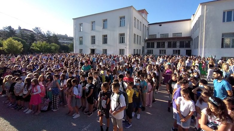 Το πρώτο κουδούνι χτύπησε αλλά τα κενά παραμένουν! 