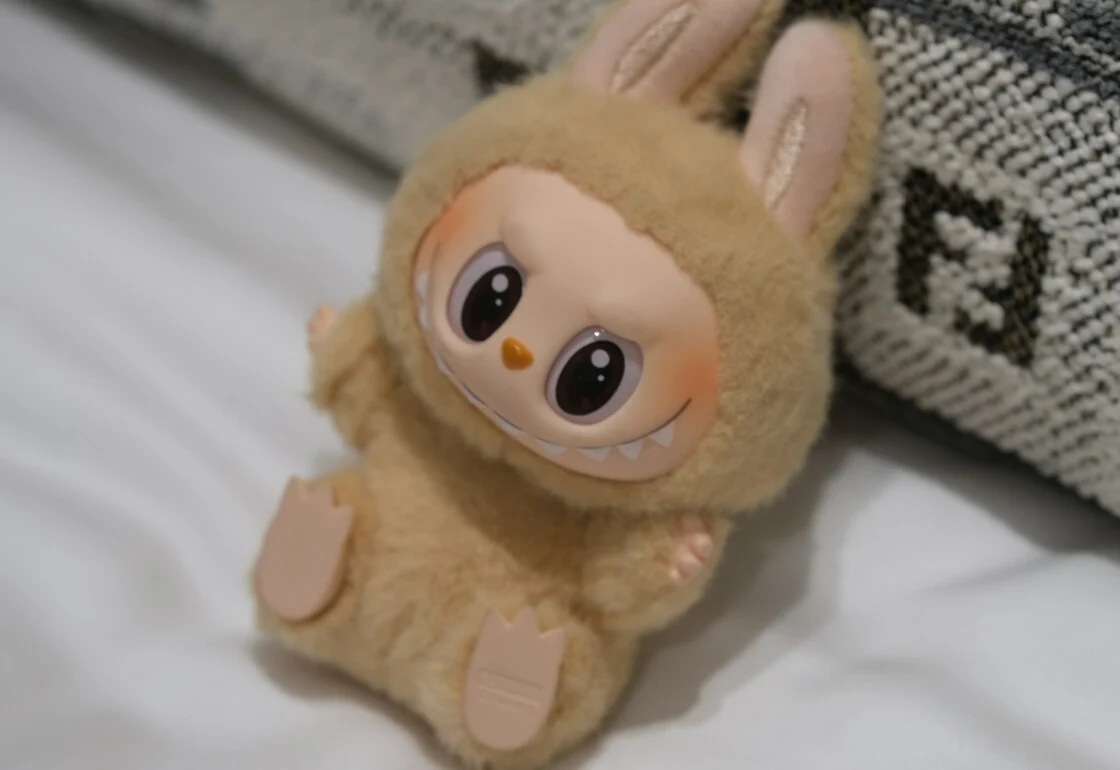 Τι είναι οι κούκλες Labubu – Ο λόγος που αποσύρονται από τα καταστήματα