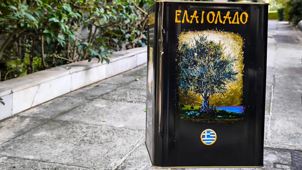 Ο τενεκές λάδι, τα πρόστιμα και η κυβερνητική διάψευση