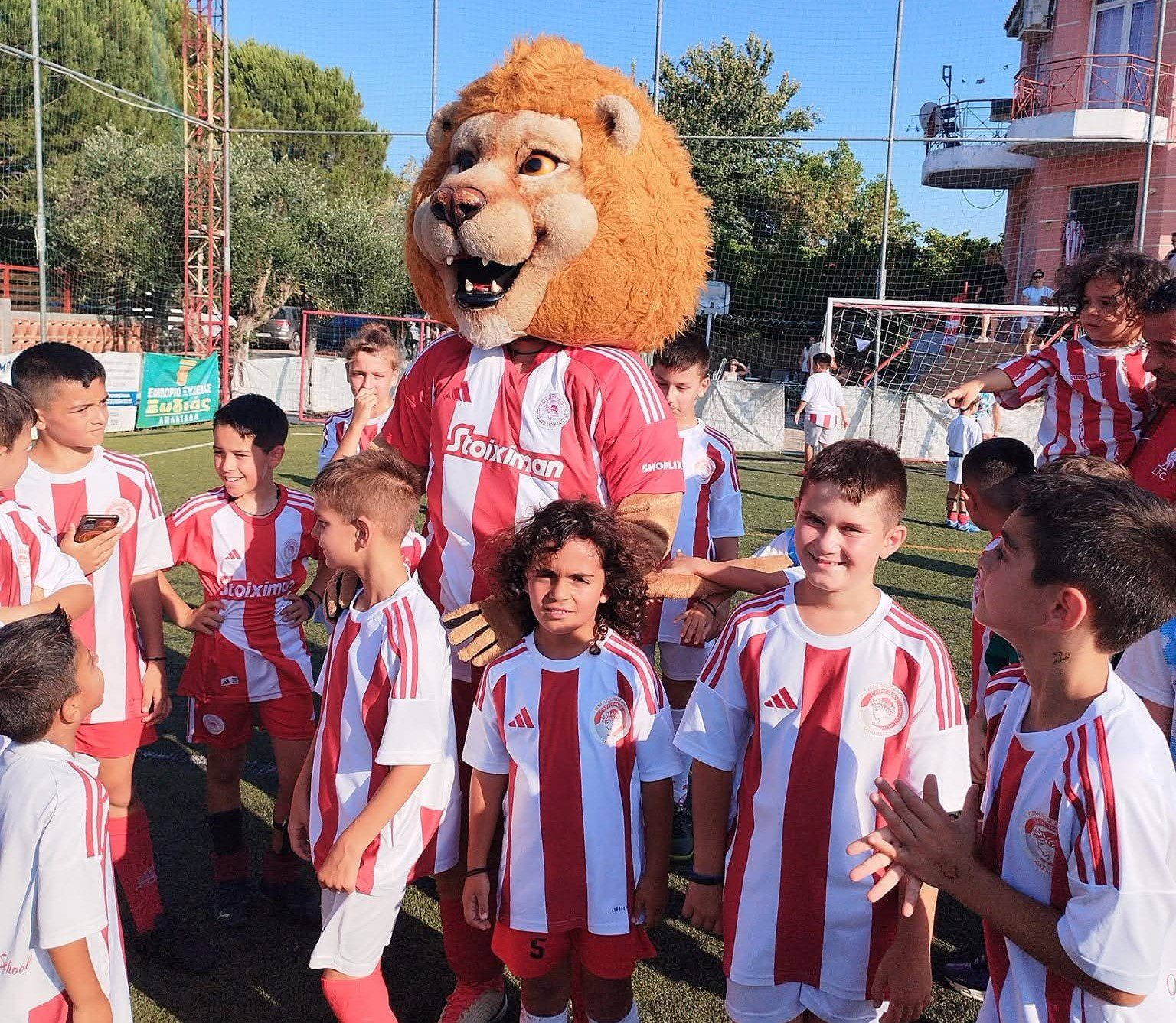 Ολυμπιακός Σχολή Ποδοσφαίρου Αμαλιάδας: Με Αμανατίδη και Λεόνε η τελετή λήξης