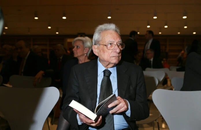 Πέθανε ο πρώην υπουργός, Πέτρος Μολυβιάτης