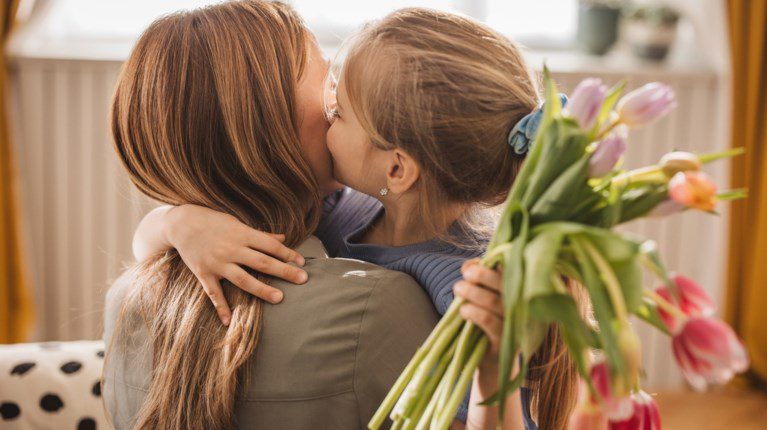 Μητέρα, το πιο πολύτιμό μας δώρο!