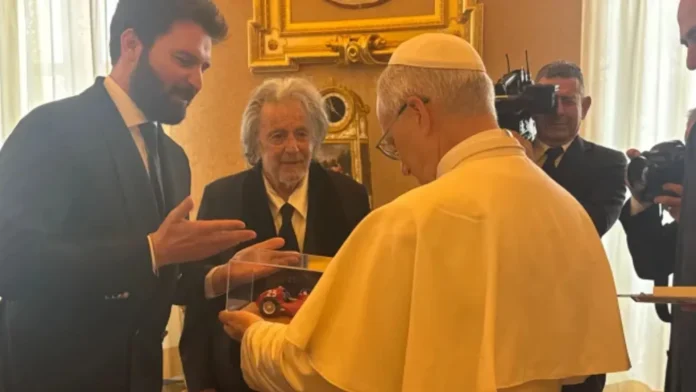 Ιστορική συνάντηση του Αλ Πατσίνο με τον Πάπα Λέοντα ΙΔ’ στο Βατικανό
