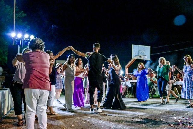 Πανηγύρια VS Εστίαση… σημειώσατε 1: Η φετινή νάρκη στον τζίρο της εστίασης