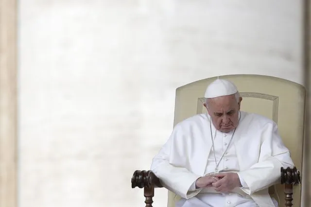 Πάπας Φραγκίσκος: Τι ακολουθεί μετά τον θάνατό του – Πώς ορίζεται ο διάδοχος