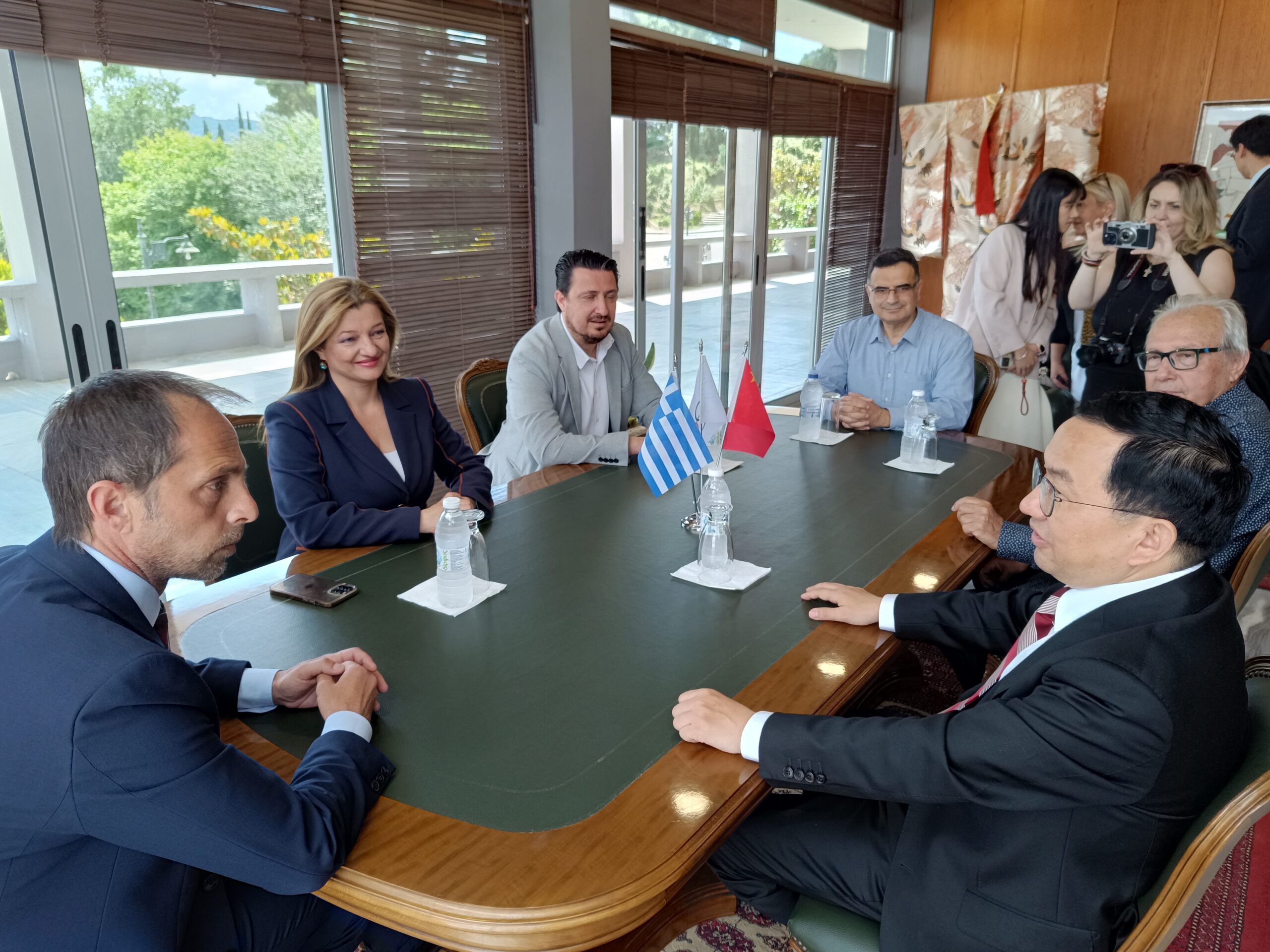 Συνάντηση του πρέσβη της Κίνας στην Ελλάδα με τον δήμαρχο Αρχαίας Ολυμπίας