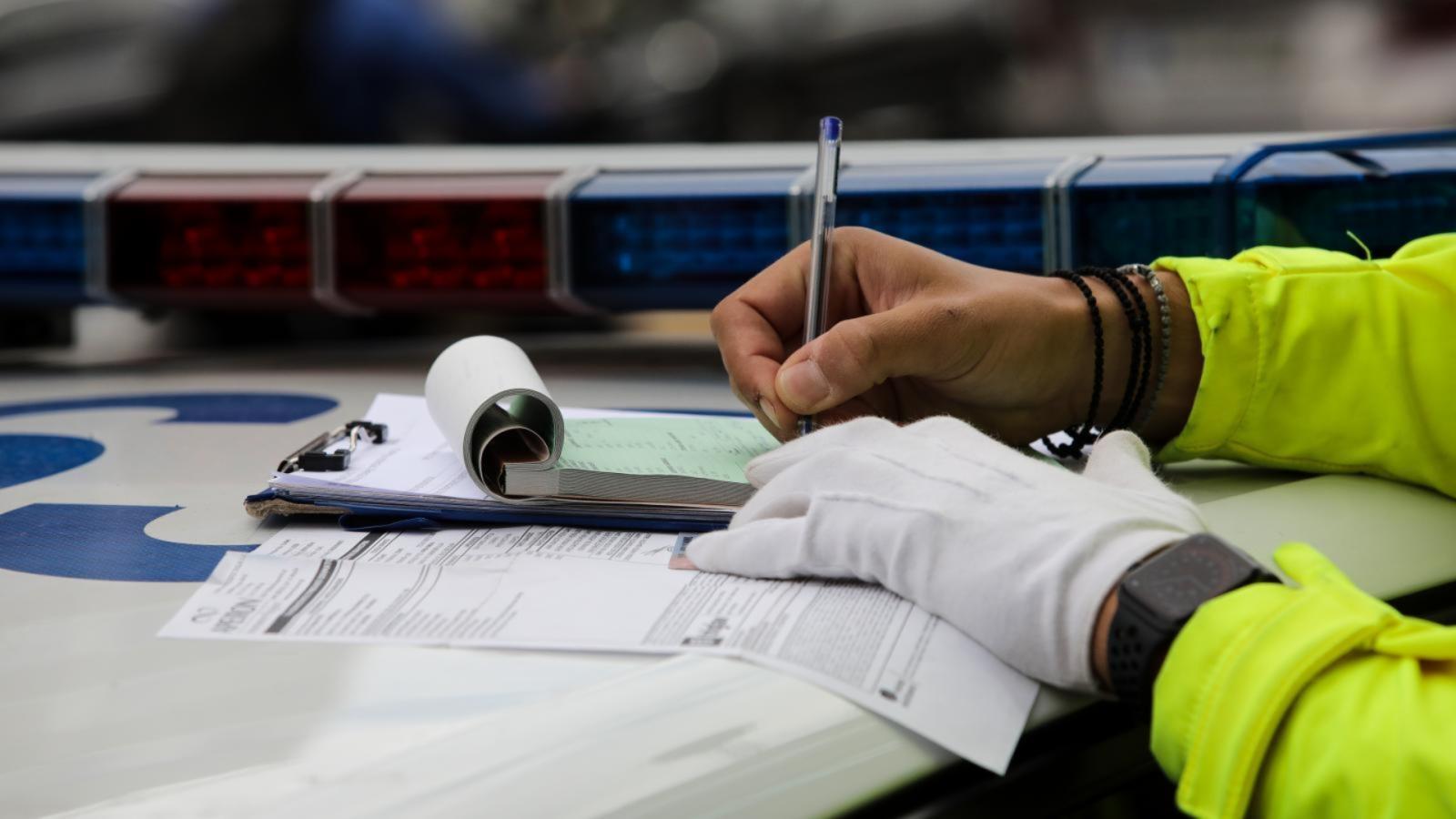 Πρόστιμο έως 700 ευρώ για χιλιάδες Έλληνες οδηγούς -Τι πρέπει να βγάλουν από το αυτοκίνητο