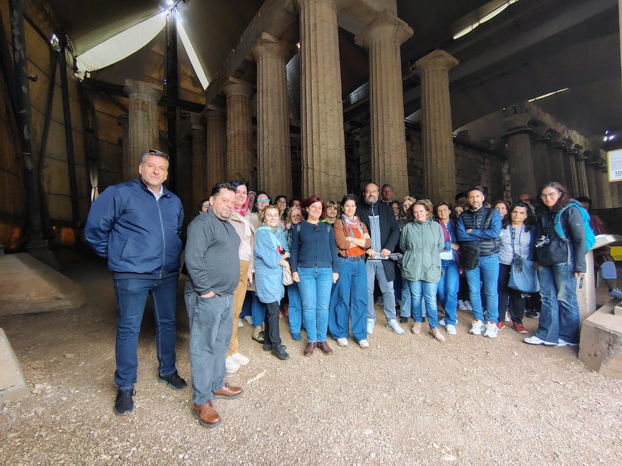 Επίσκεψη αρχαιολόγων στον Επικούριο Απόλλωνα και την Ιστορική Βιβλιοθήκη Ανδρίτσαινας