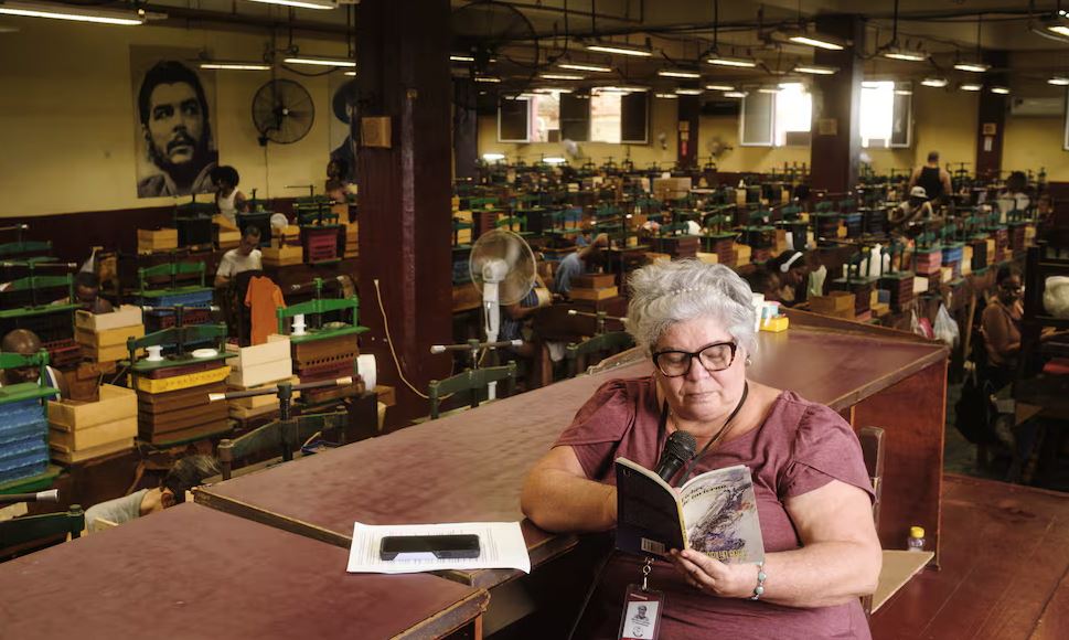 Οι «αναγνώστες πούρων»