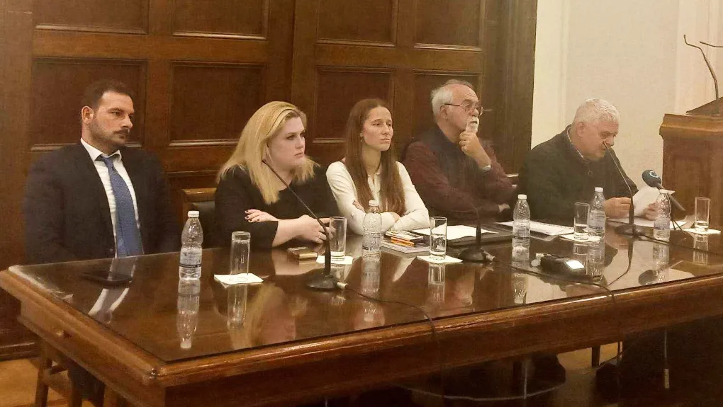 Οι φωνές για τον αγωνιστή Νίκο Ρωμανό λυγίζουν σίδερα