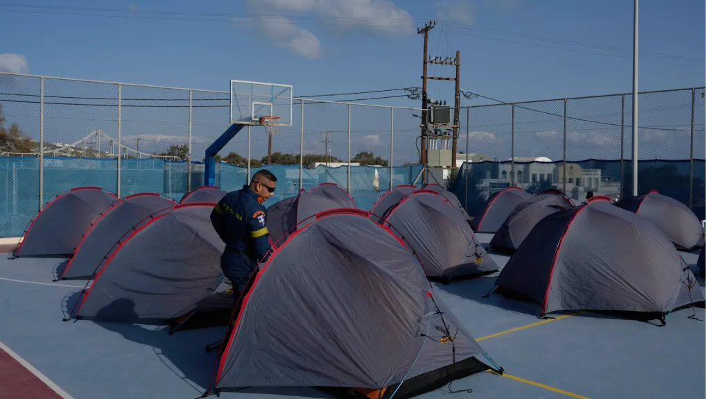 Ώρες αγωνίας στις Κυκλάδες: Νέος σεισμός 4,9 Ρίχτερ τα ξημερώματα