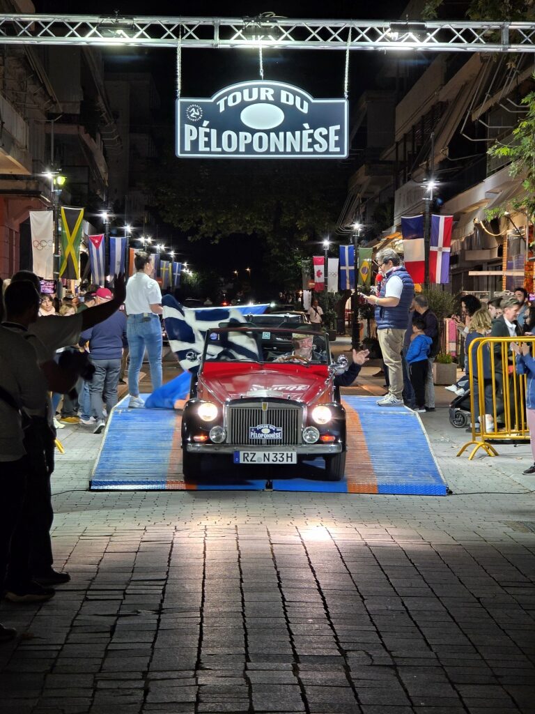 12ο Tour du Péloponnèse: Στην Αρχαία Ολυμπία η εκκίνηση του μεγαλύτερου αγώνα κλασικού αυτοκινήτου στην Ελλάδα