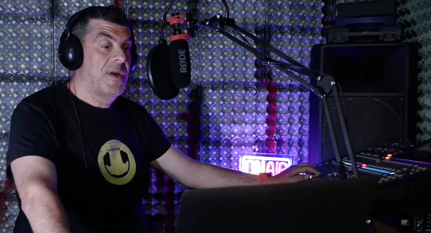 Γιώργος Γκιντζίρης: “Η ζεστασιά του ραδιοφώνου δεν πρόκειται να αντικατασταθεί από τίποτα”