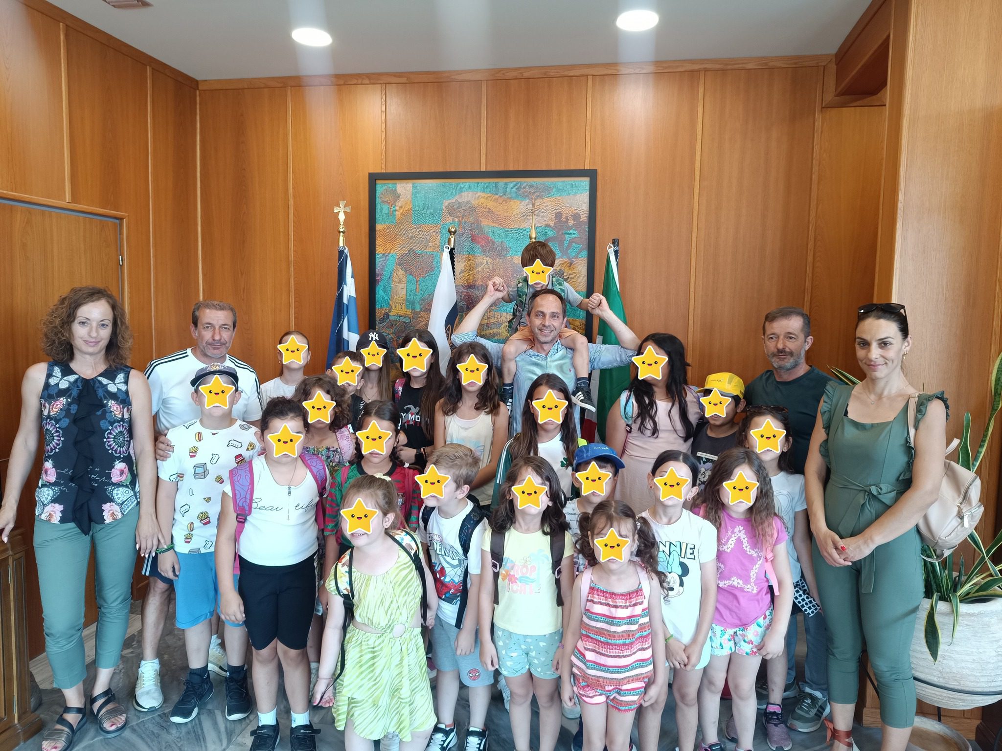 Με παιδικά χαμόγελα πλημμύρισε το δημαρχείο Ολυμπίας