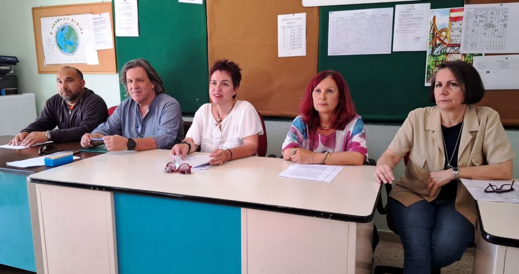 Η ΕΛΜΕ Ηλείας για την ανάκληση απόφασης συγχώνευσης τμημάτων σε Γυμνάσια