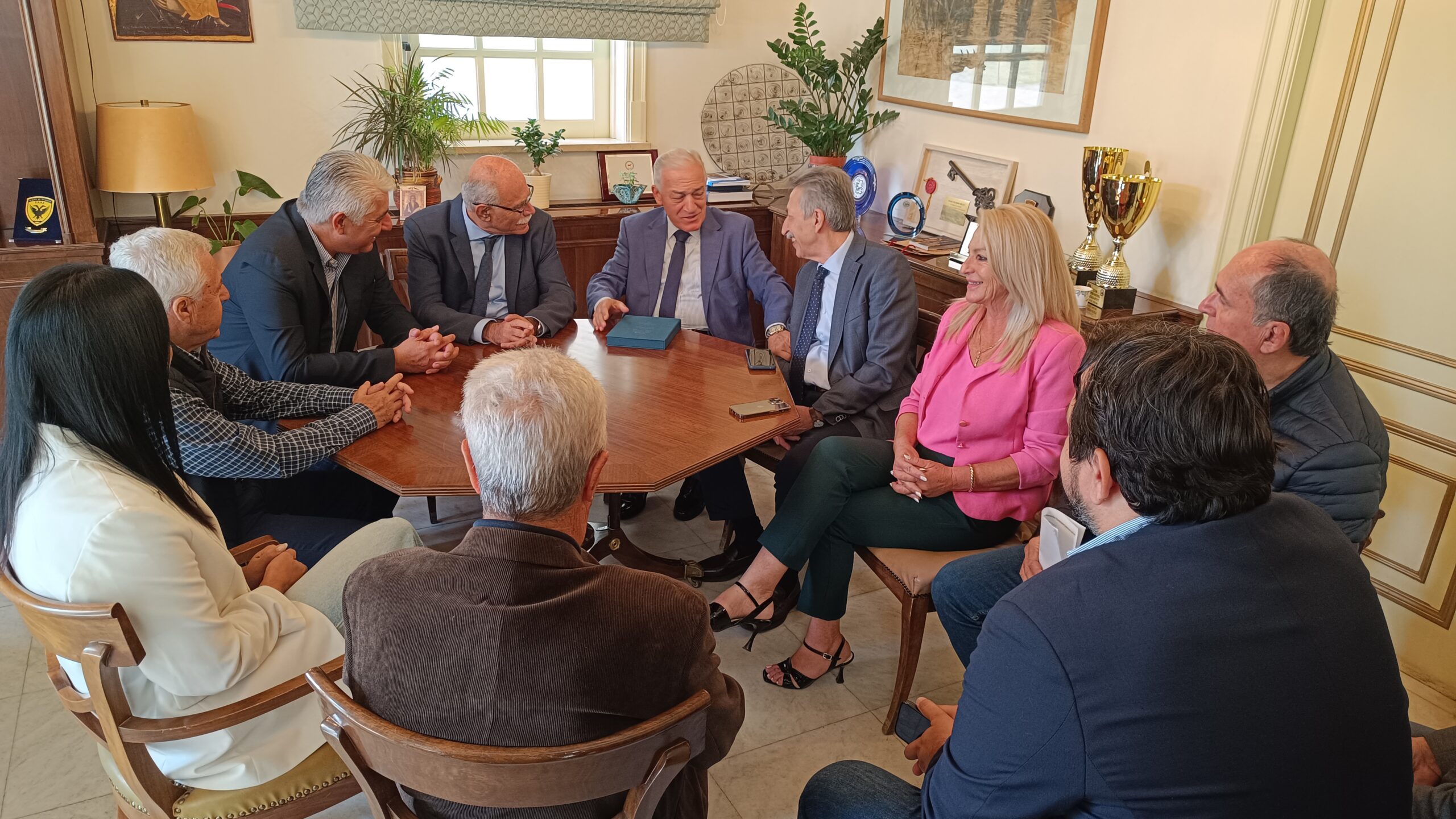 Τον Δήμο Πύργου επισκέφθηκε ο Πρόεδρος της ΚΕΔΕ