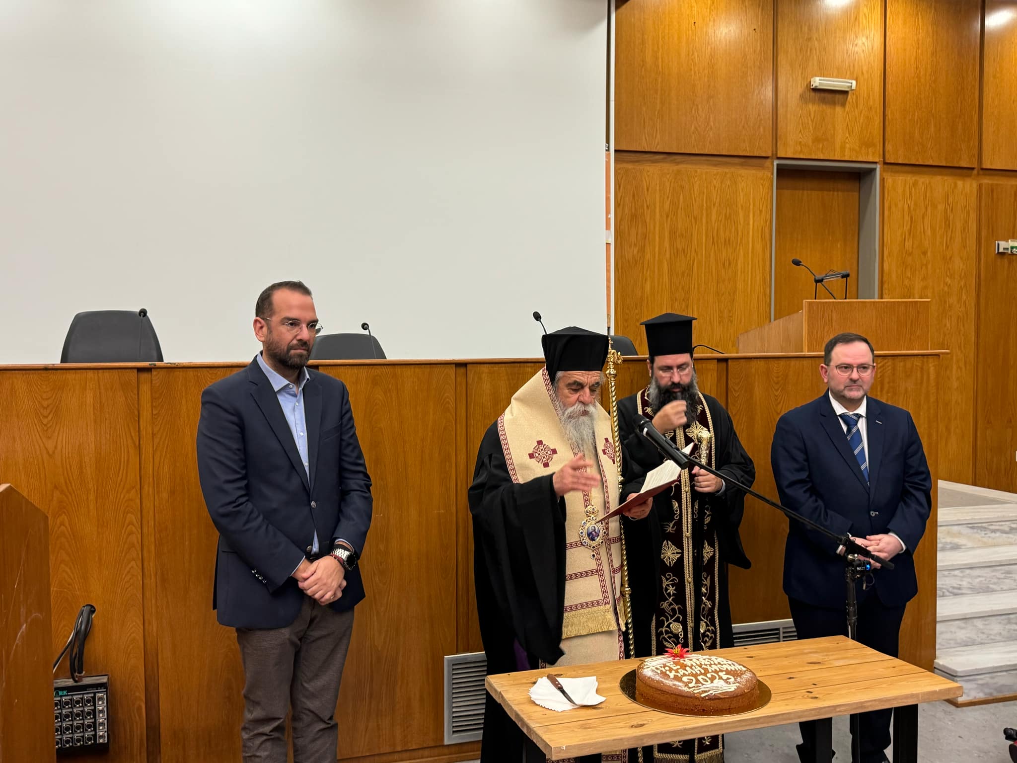 Π.Ε. Ηλείας: Ευχές για υγεία, προκοπή και ανάπτυξη στην κοπή της πίτας