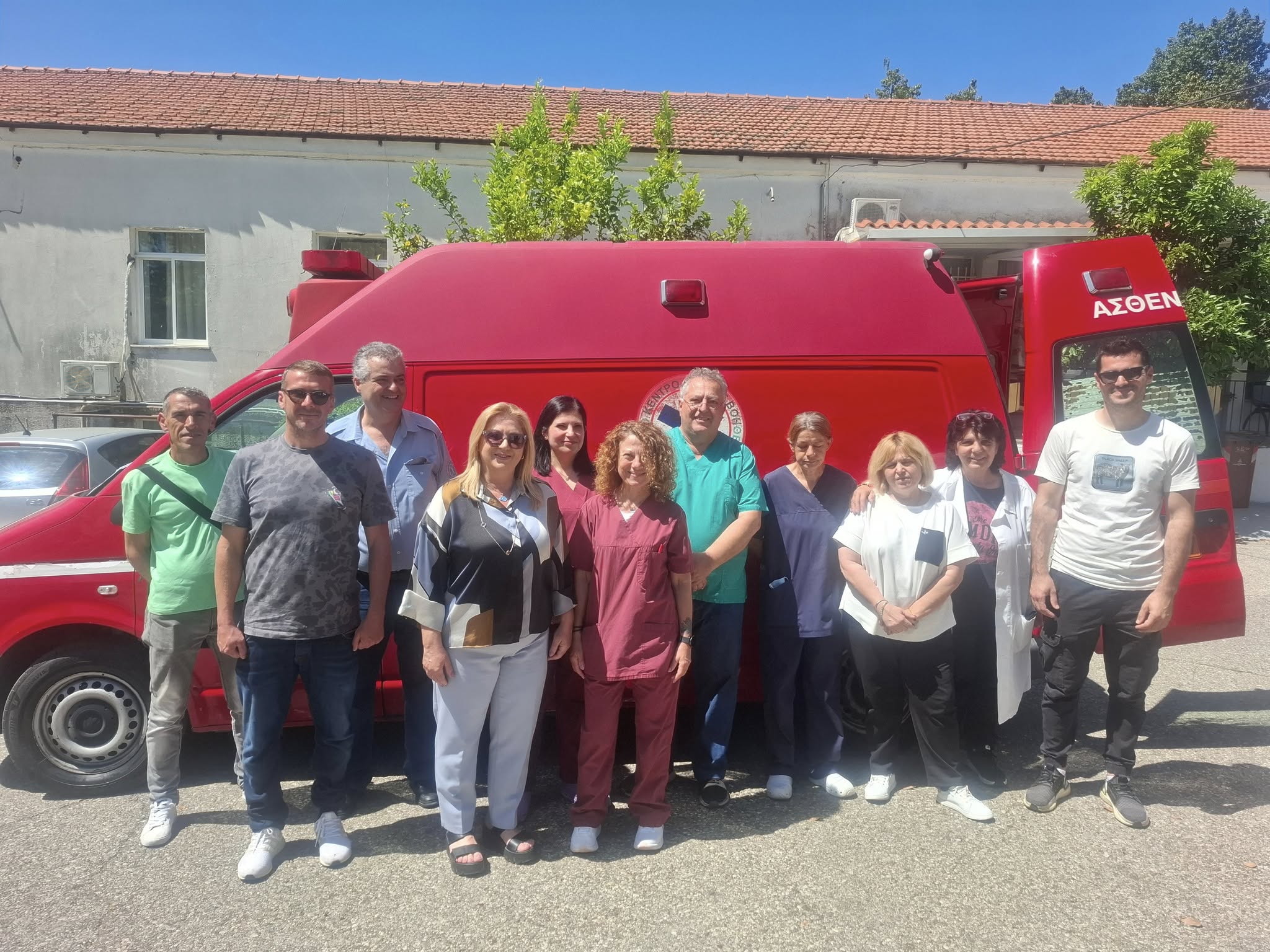 Νοσηλευτική Μονάδα Κρεστένων: Η συνδρομή του ασθενοφόρου καθοριστική στη διάσωση τουρίστα στη Νέδα