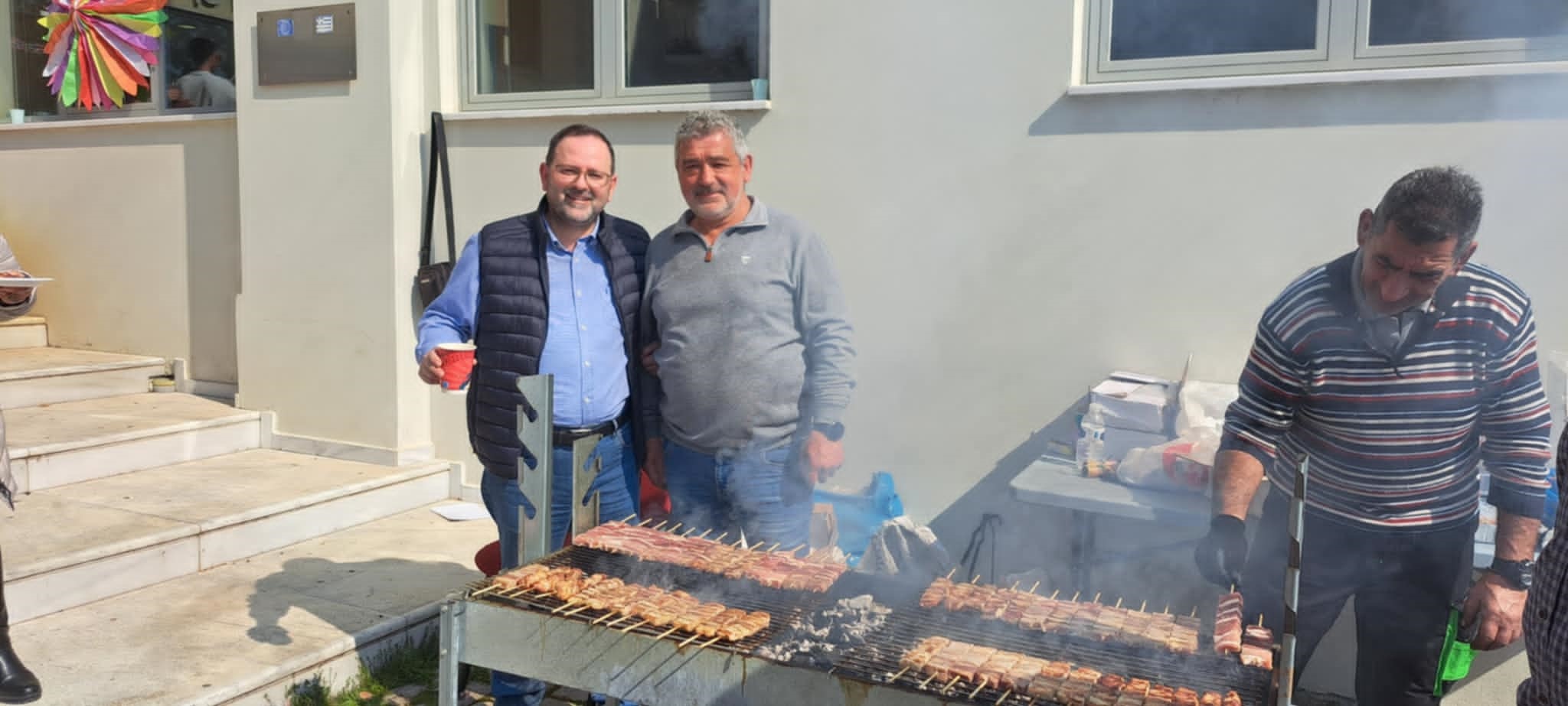 Τρικούβερτο γλέντι χθες στην ΠΕ Ηλείας στο διοικητήριο με φαγητό και χορό