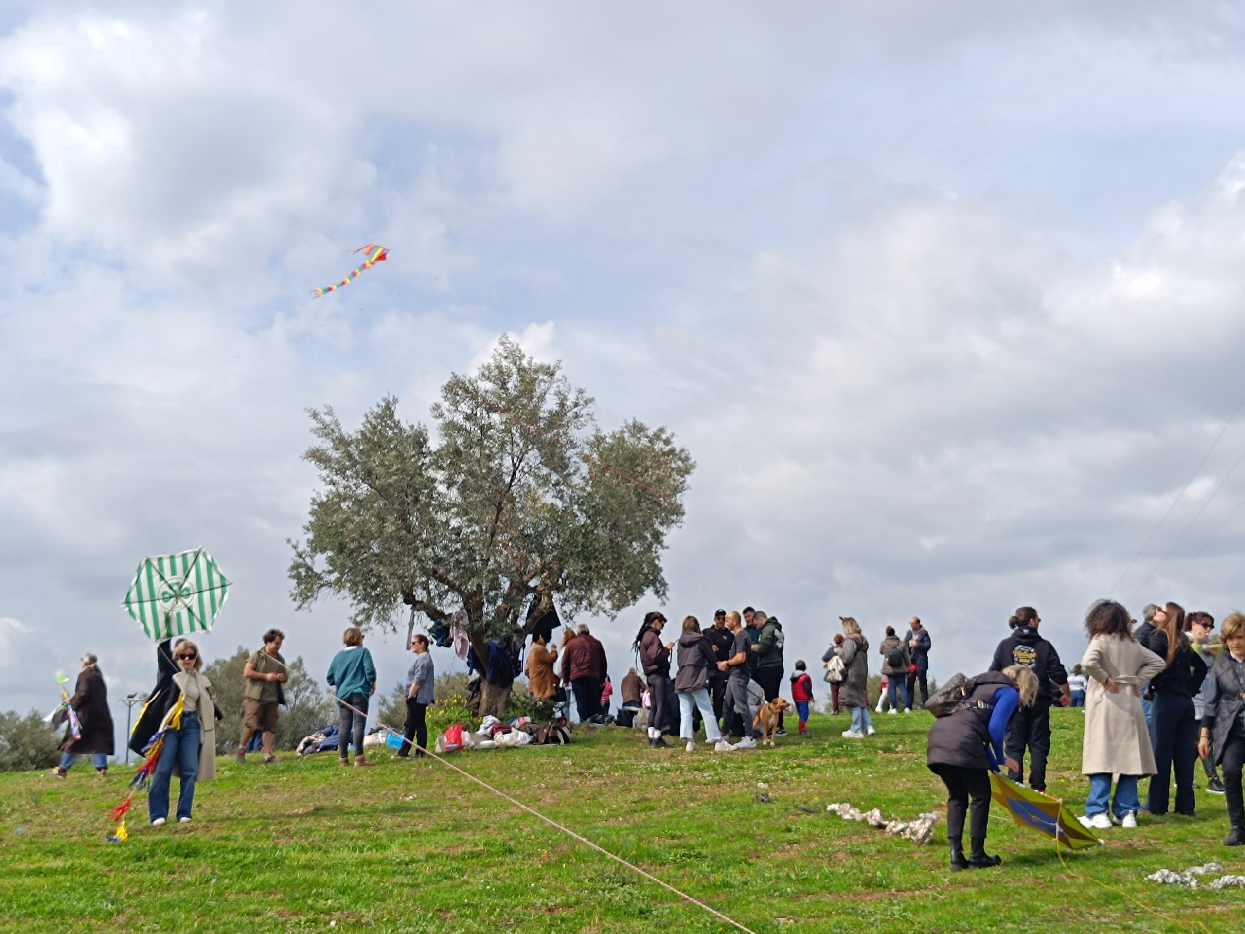 Κούλουμα σε εξοχή και παραλίες σε όλη την Ηλεία λίγο πριν τη βροχή!  