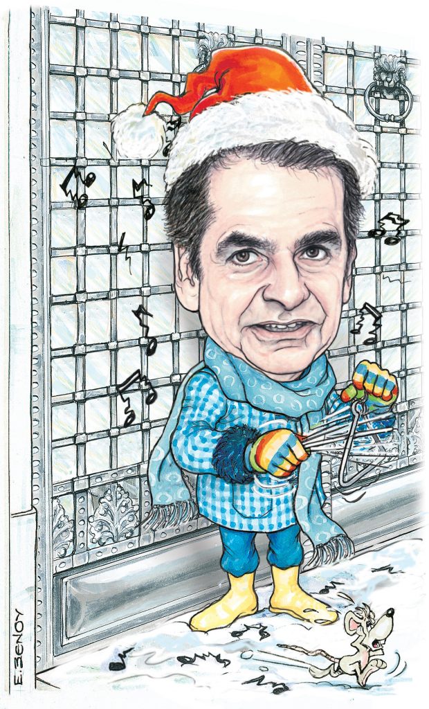 Μετά τα Φώτα η… φώτιση