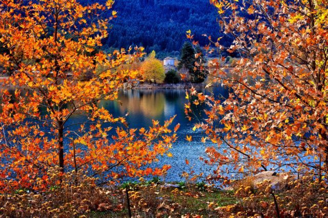 «Ζούμε ένα Φθινόπωρο από τα παλιά…»