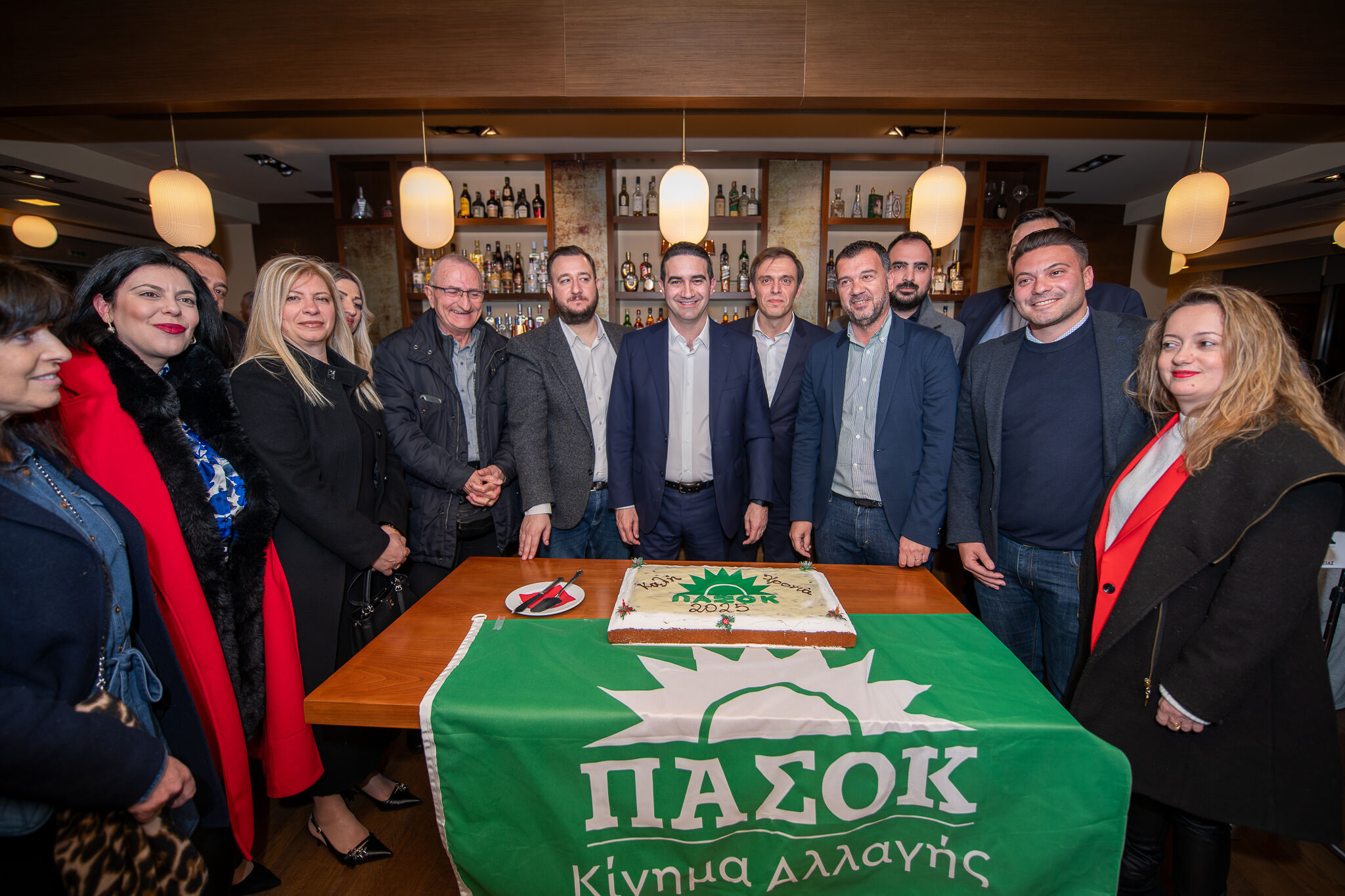 Κοσμοπλημμύρα στην πίτα της Ν.Ε. Ηλείας του ΠΑΣΟΚ