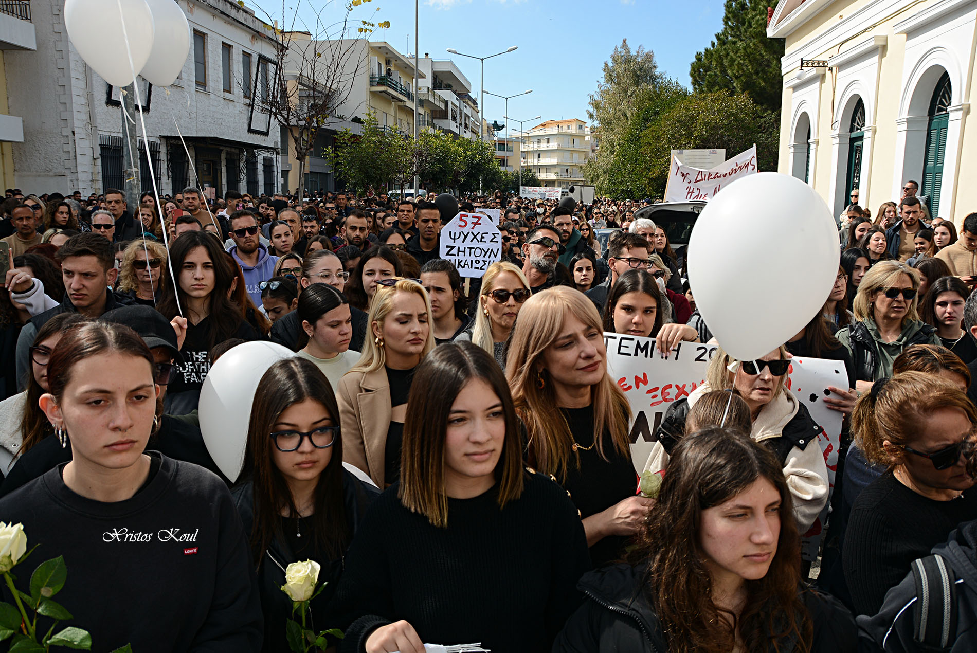 Δεν σιγούν τα Τέμπη…