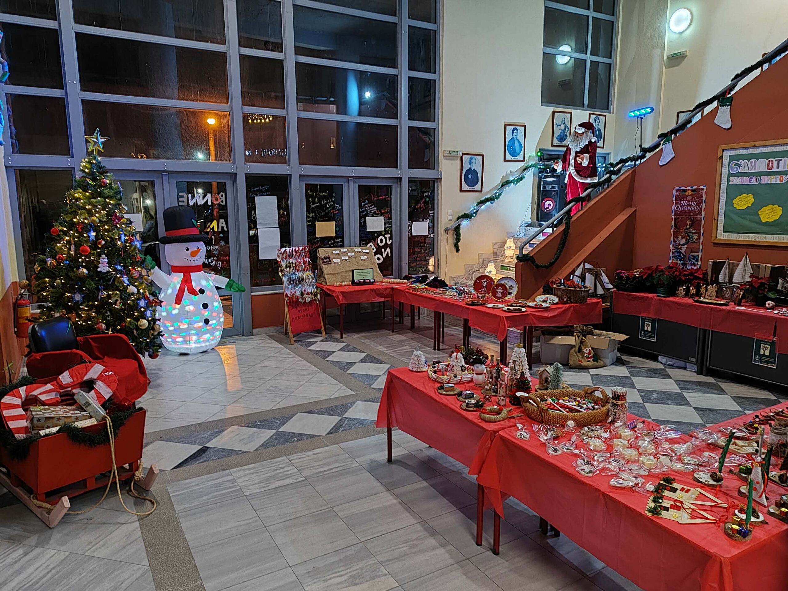 Χριστουγεννιάτικο bazaar από τον Σύλλογο Γονέων & Κηδεμόνων 6ου Δημοτικού Σχολείου Πύργου