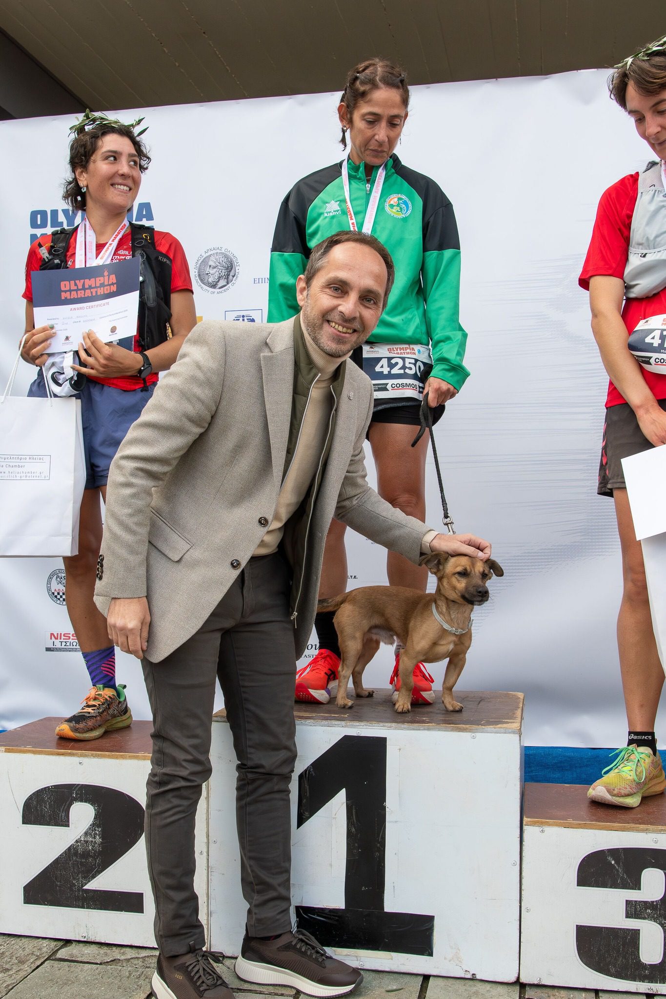 Μαραθώνιος Ολυμπίας 2025: Μεγάλη συμμετοχή και τιμή στον Χαρίλαο Βασιλάκο