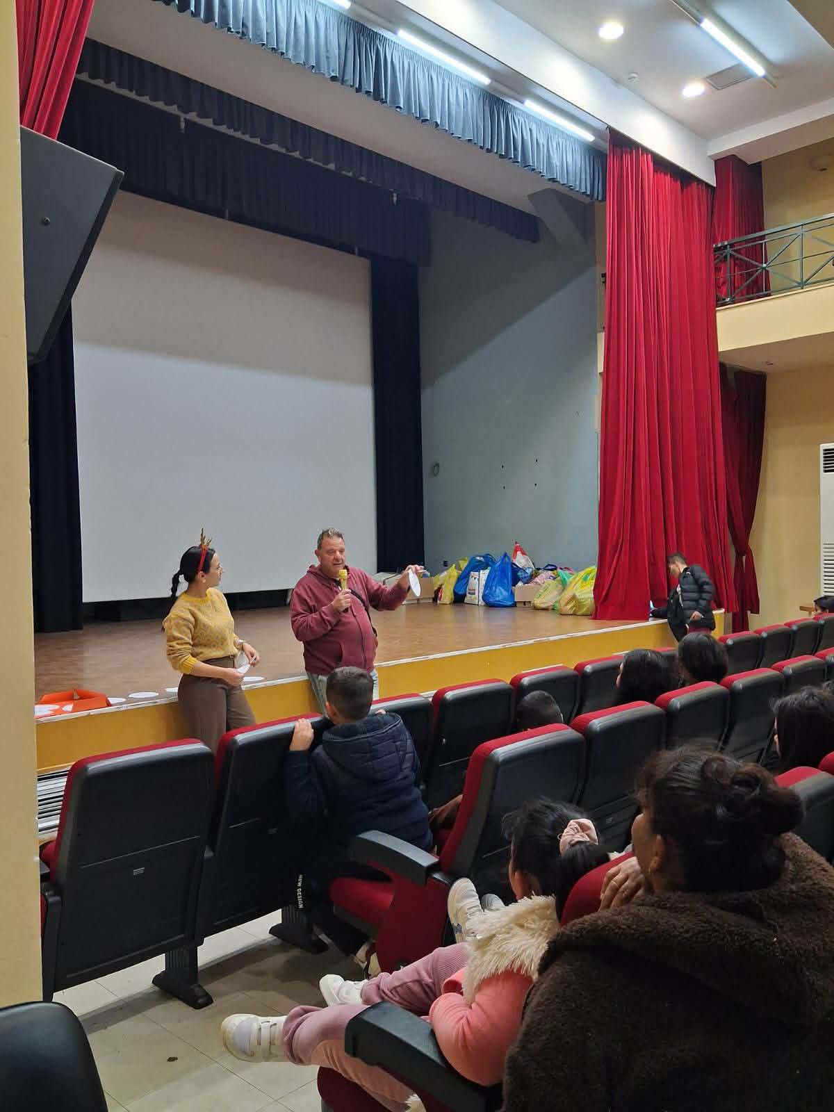 Η χριστουγεννιάτικη γιορτή του Δήμου Ανδραβίδας-Κυλλήνης στο Σινέ «Άστρον»