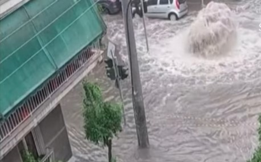 Γιατί δημιουργούνται «σιντριβάνια» στα φρεάτια μετά από έντονη βροχόπτωση