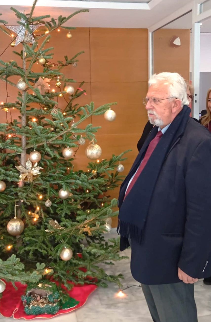 Χριστουγεννιάτικες Μελωδίες και Ζεστές Ευχές στην Αμαλιάδα