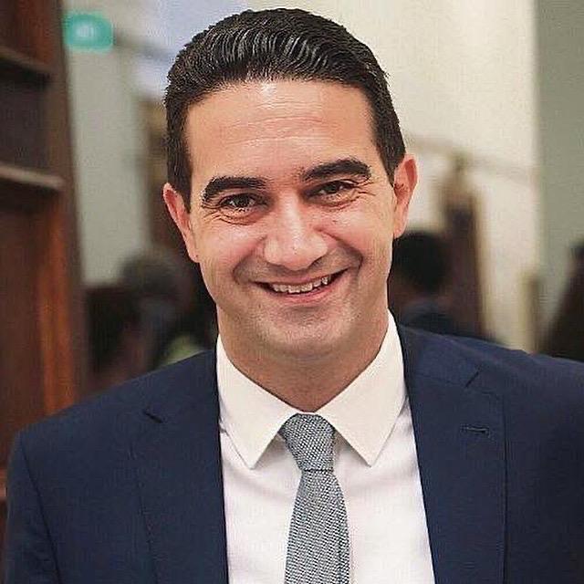 Χριστουγεννιάτικες Ευχές Μιχάλη Κατρίνη