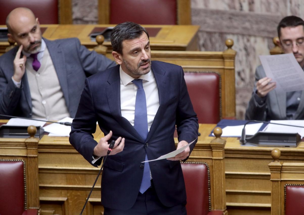 Α. Νικολακόπουλος: Ερώτηση στη Βουλή για τα φωτοβολταϊκά στη λίμνη Πηνειού