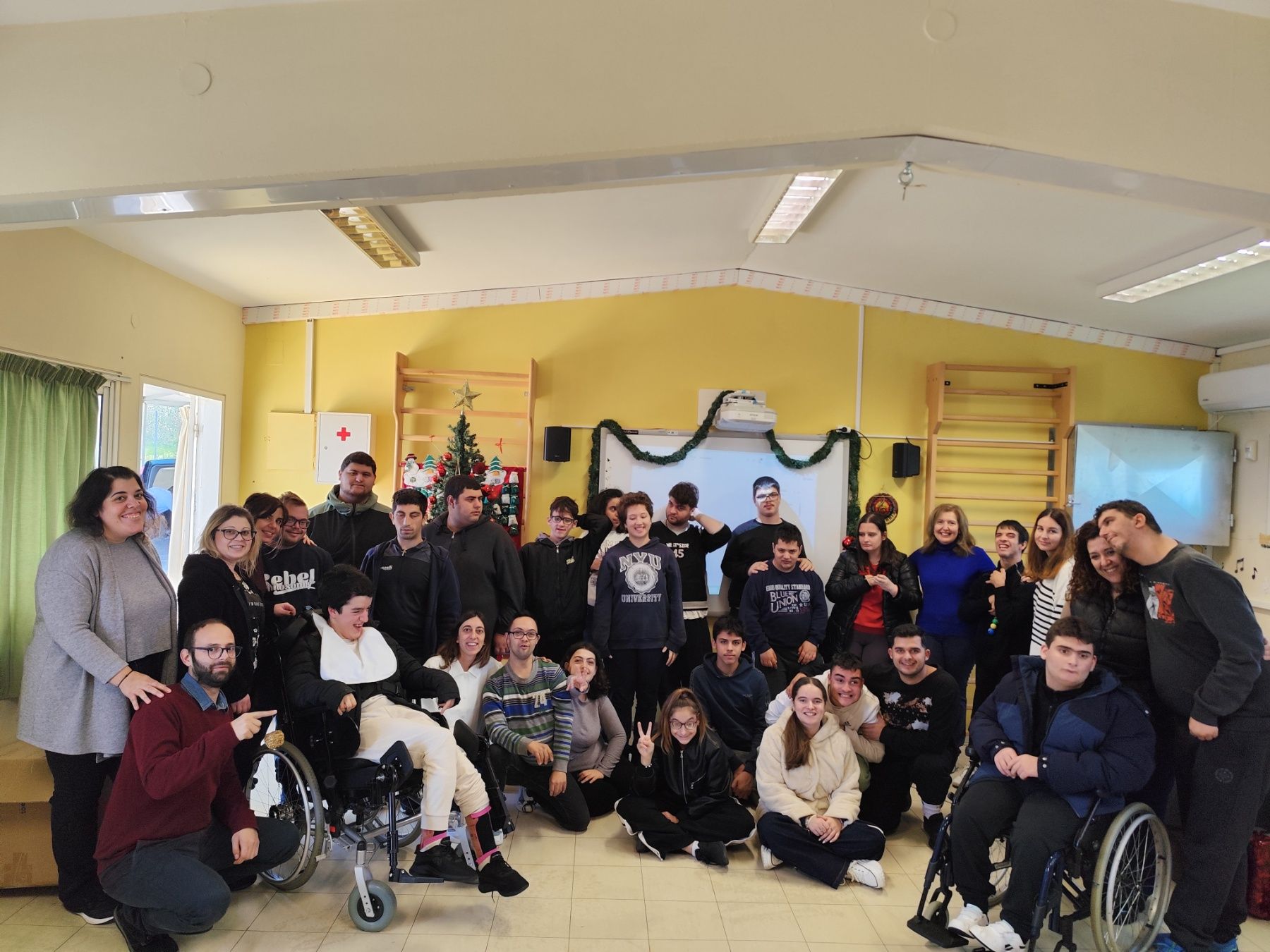 ΕΕΕΕΚ Πύργου: Στολισμός χριστουγεννιάτικου δέντρου