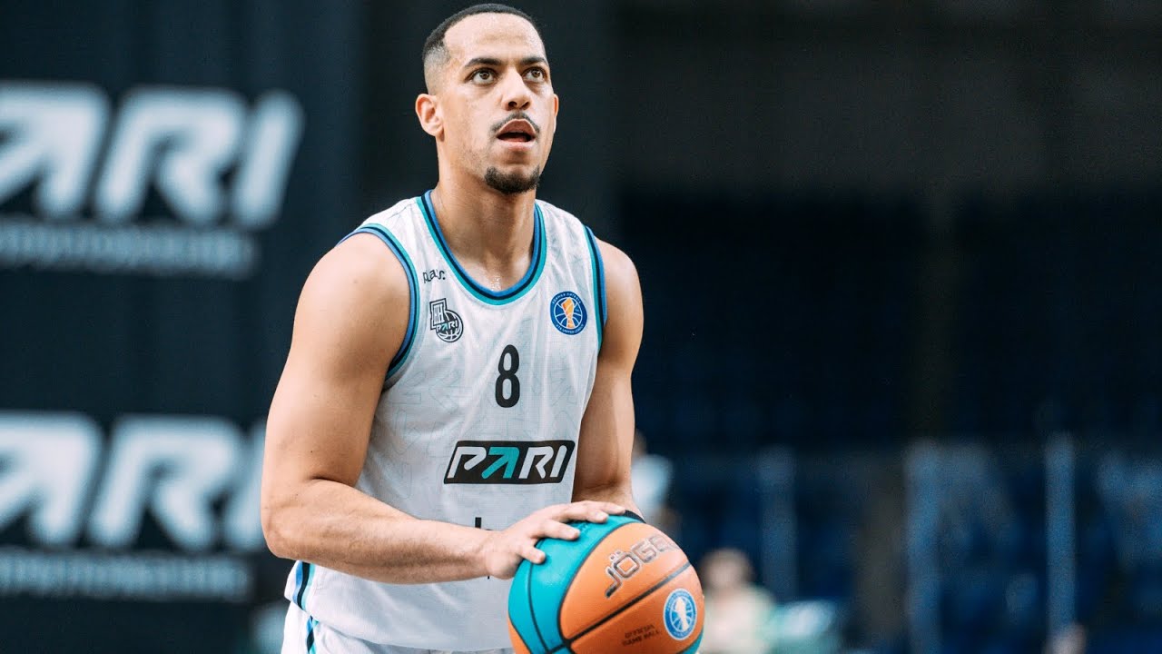 Κόροιβος: Έρχεται ο Κένταλ Σμιθ