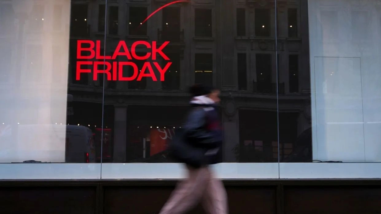 Black Friday: Στροφή σε αγορά «εμπειριών» μέσω υπηρεσιών έναντι καταναλωτικών προϊόντων το 2025