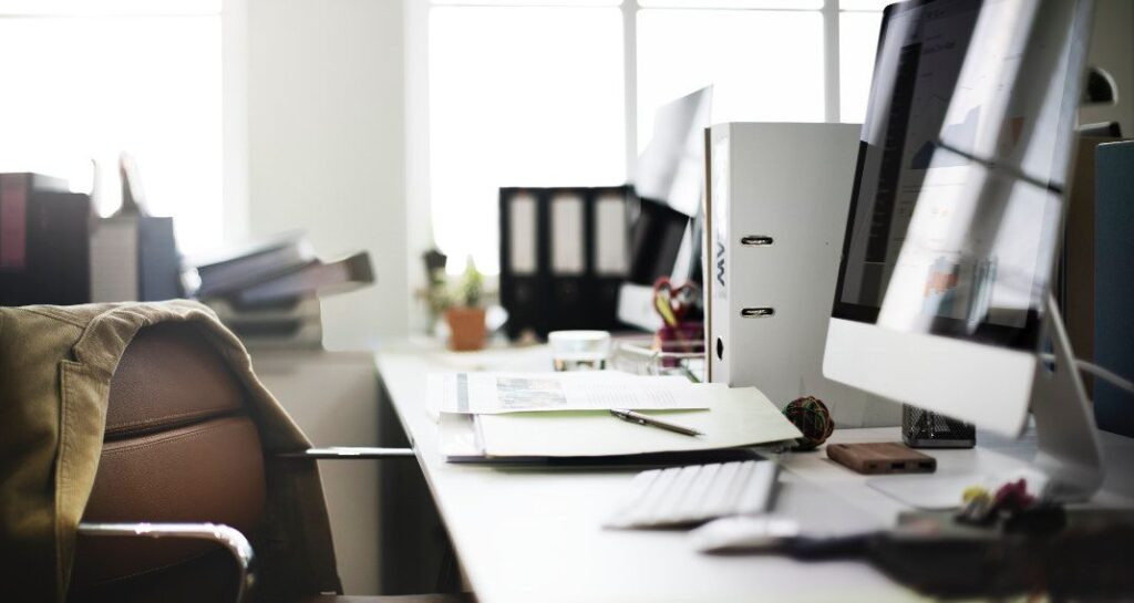 Δημόσιο: Κατανομή 766 μόνιμων θέσεων σε υπουργεία & φορείς (ΦΕΚ)