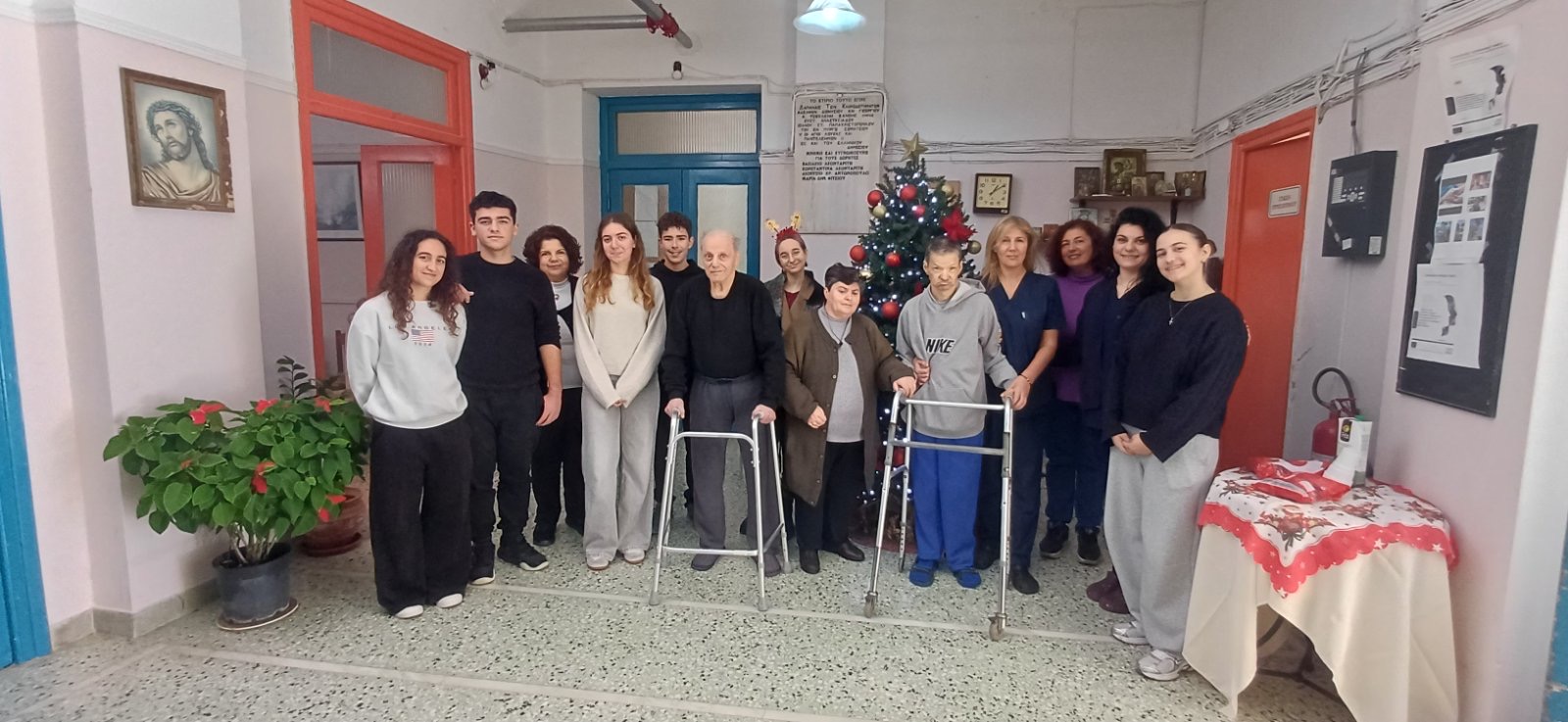 1ο Γενικό Λύκειο Πύργου:  Επίσκεψη στο Γηροκομείο Πύργου