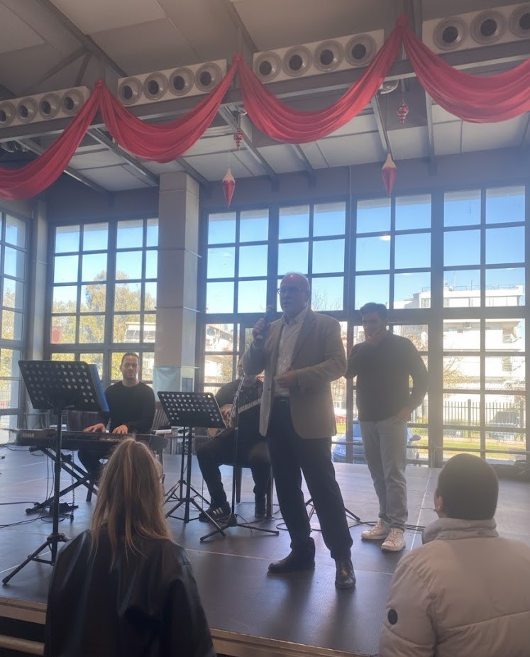 Μια αγκαλιά φως η «Γιορτή Αγάπης» στο Πάρκο Ξυστρή