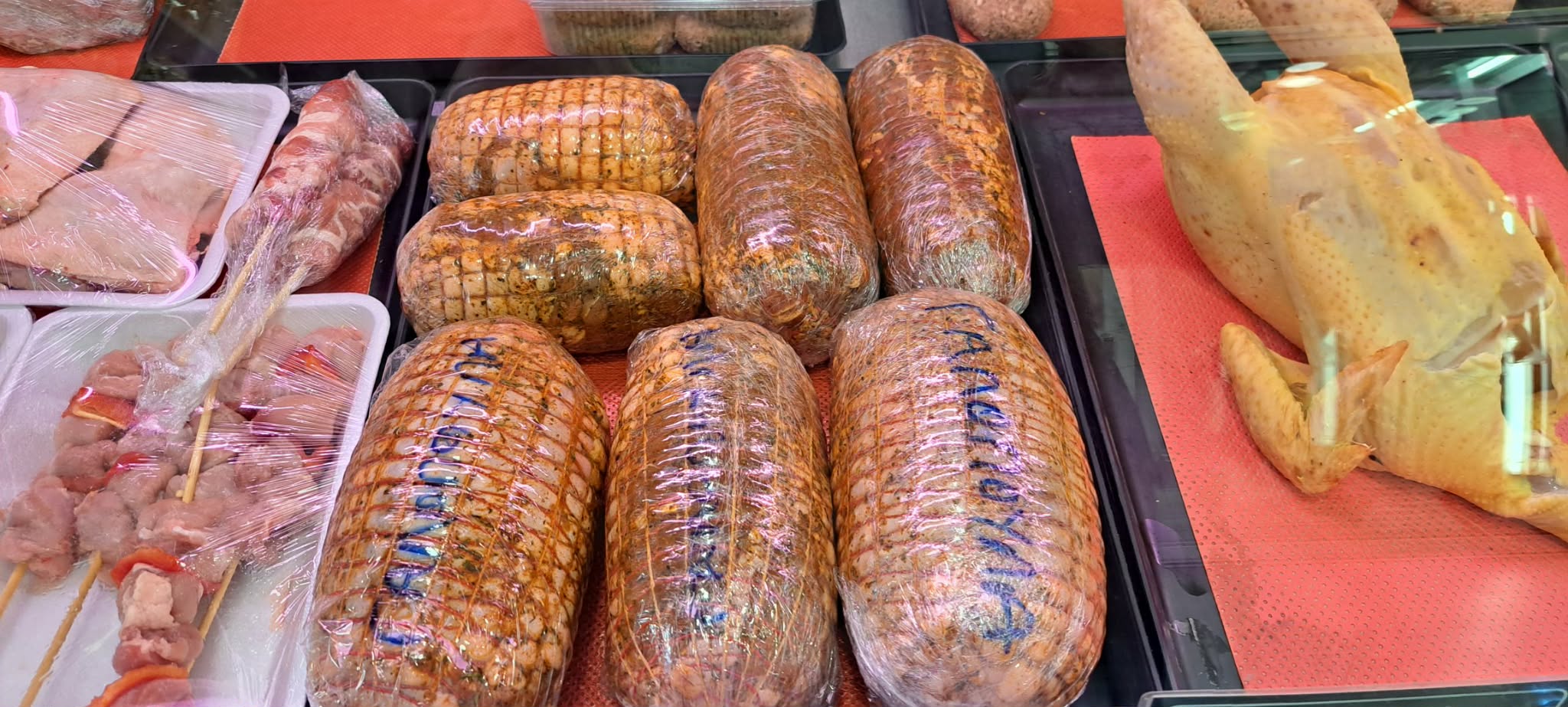 Κρεοπωλεία: “Κρατάμε τις περσινές τιμές για να μην λείψει από κανέναν το κρέας”