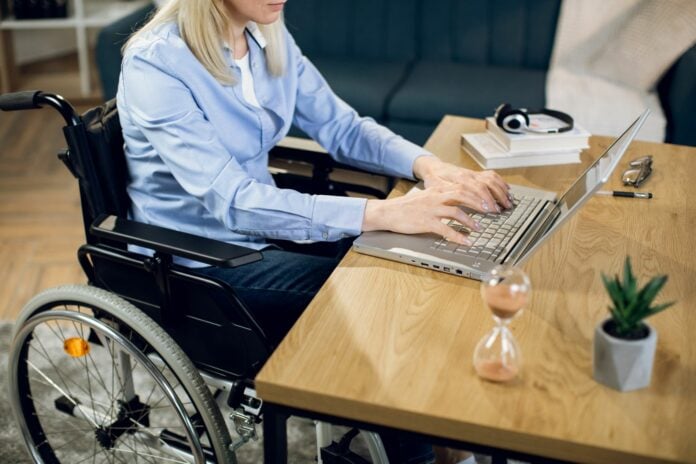 ΔΥΠΑ: 2.000 νέες θέσεις εργασίας για ΑμεΑ σε δήμους – Λήγει η προθεσμία υποβολής αιτήσεων