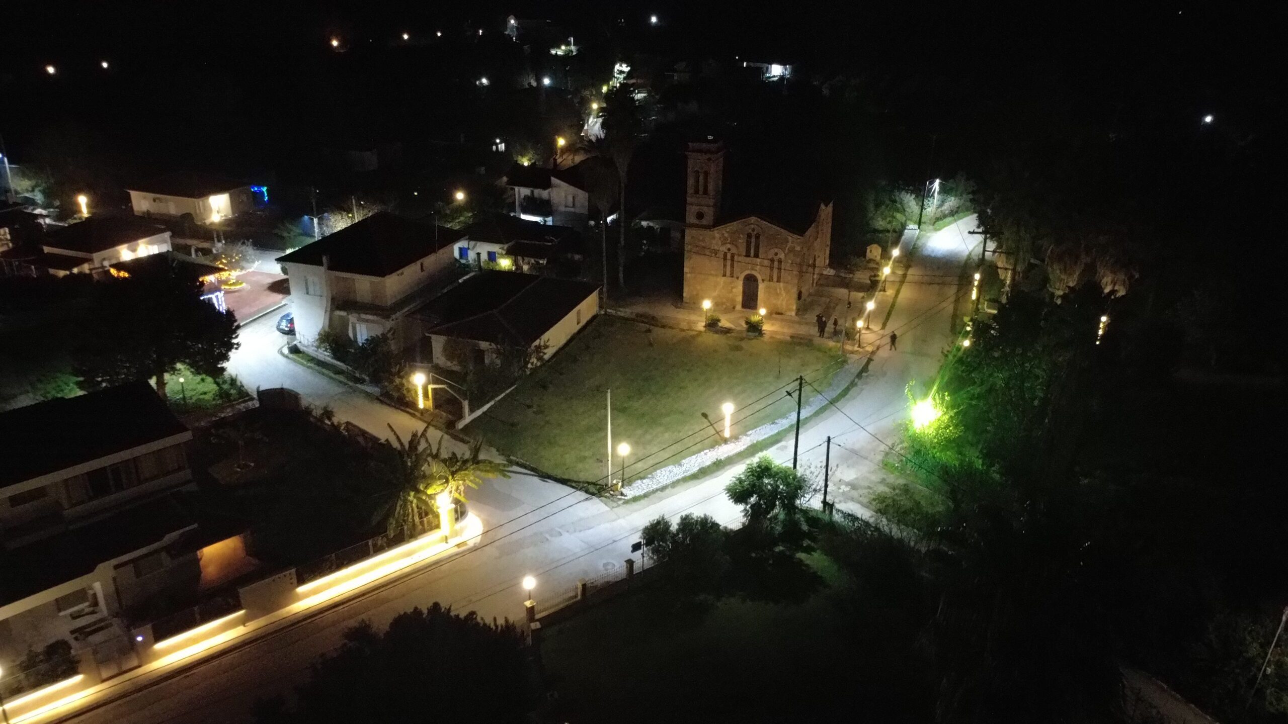 Δήμος Ανδραβίδας-Κυλλήνης: Νέος, σύγχρονος φωτισμός στον Σταφιδόκαμπο