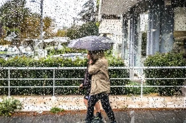 Έρχεται “αφρικανική καταιγίδα” – Οι 12 περιοχές που θα επηρεαστούν