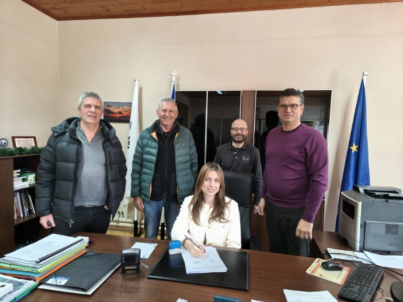 Δήμος Ανδραβίδας-Κυλλήνης: Υπεγράφη η σύμβαση για την βελτίωση βατότητας με τοπικές παρεμβάσεις οδών