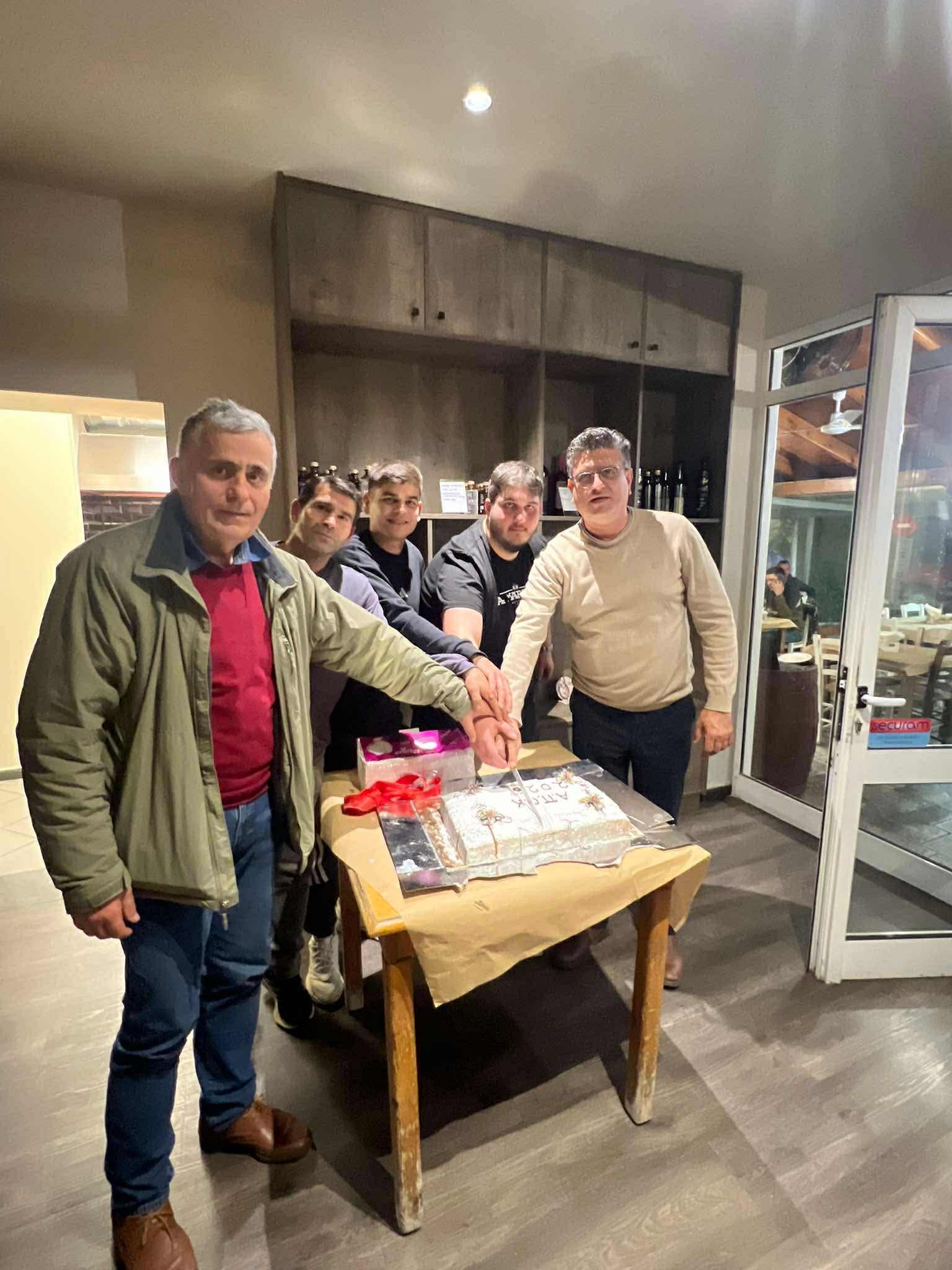 Με την παρουσία του Δημάρχου Γιάννη Λέντζα η κοπή της πίτας του Α.Π.Ο. Κουρτεσίου