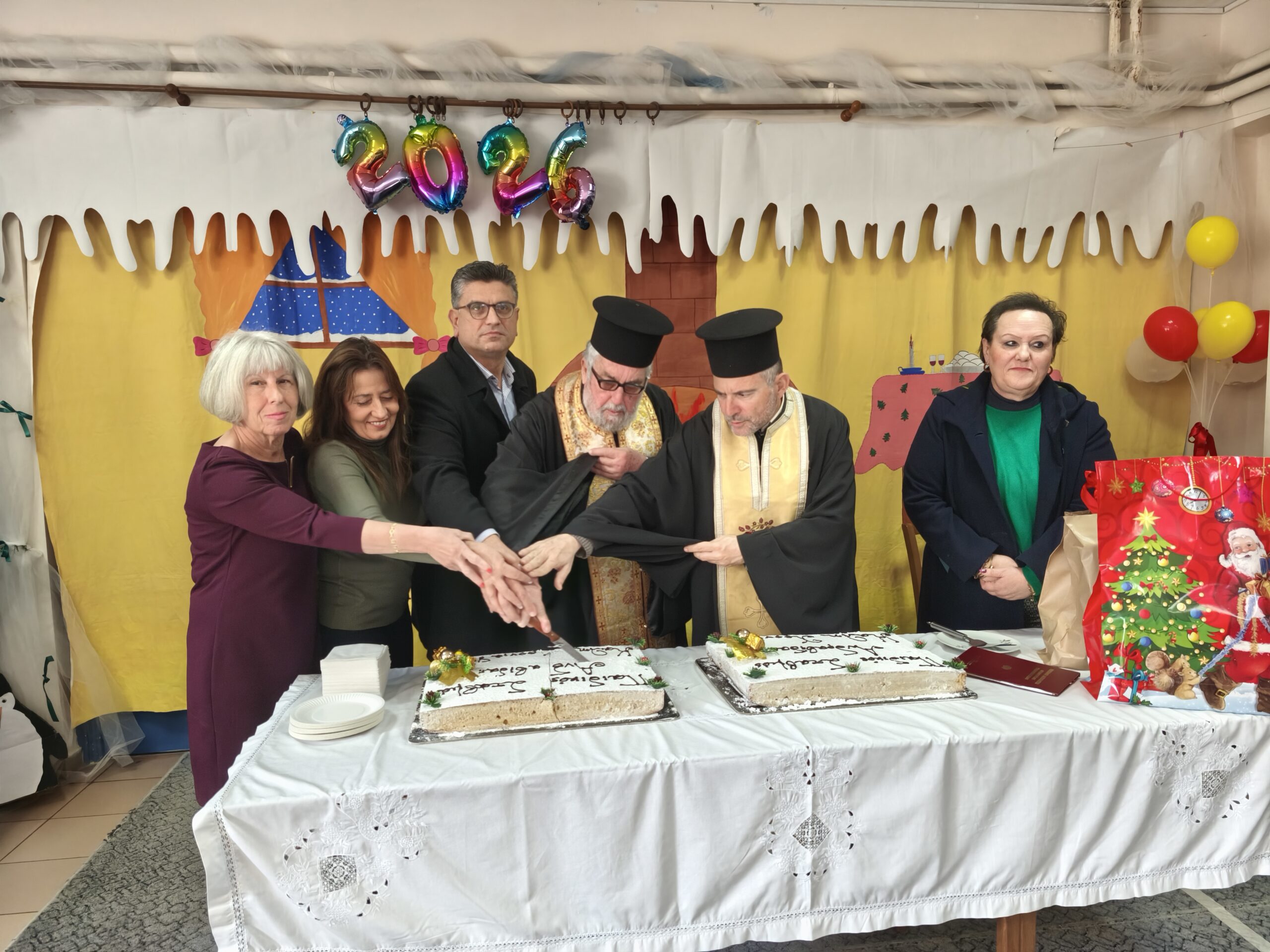 Γιορτινή ατμόσφαιρα στην κοπή της πίτας των Παιδικών Σταθμών Λεχαινών και Ανδραβίδας