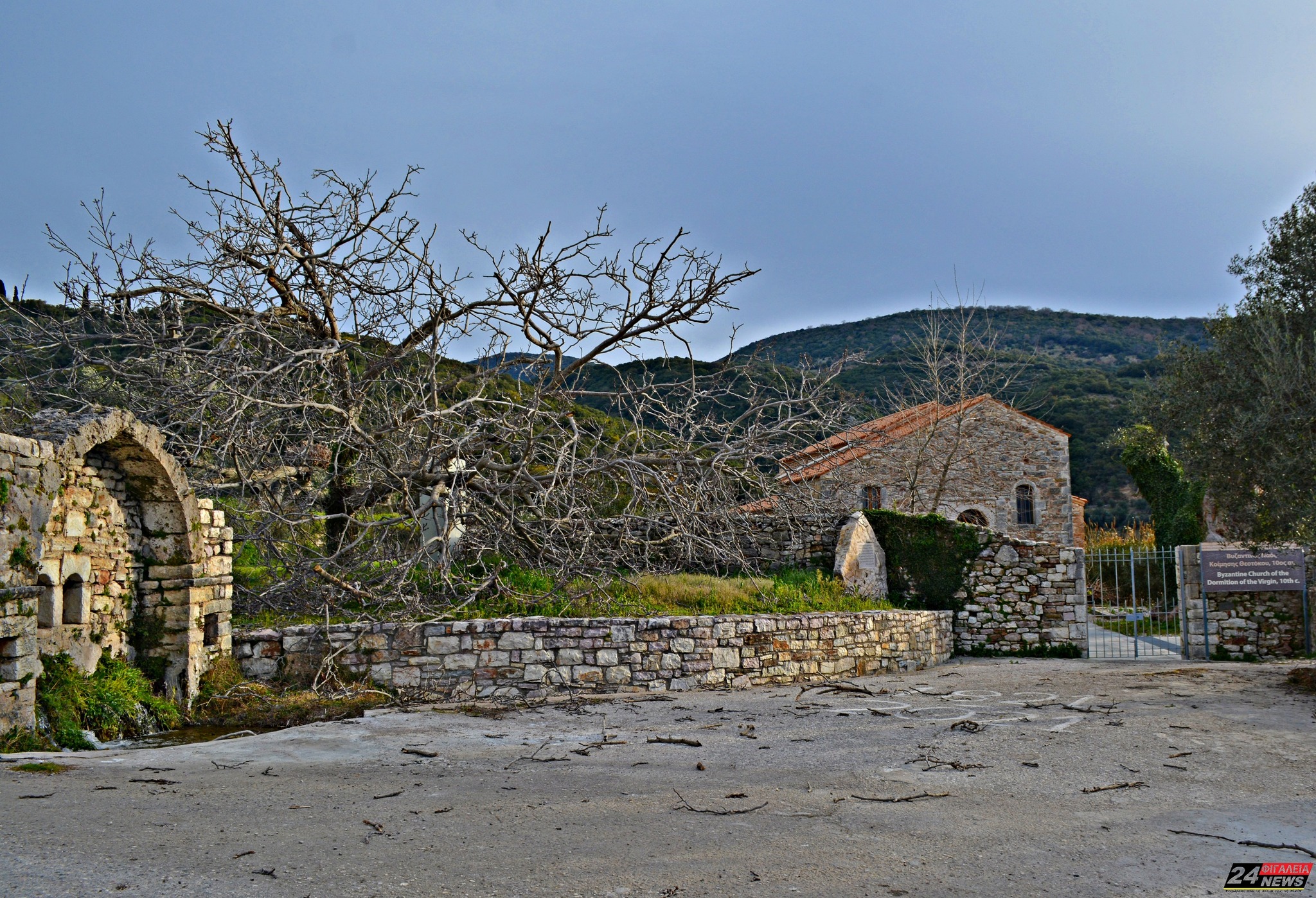 Ν. Φιγαλεία: Θυελλώδεις άνεμοι πλήττουν τη περιοχή